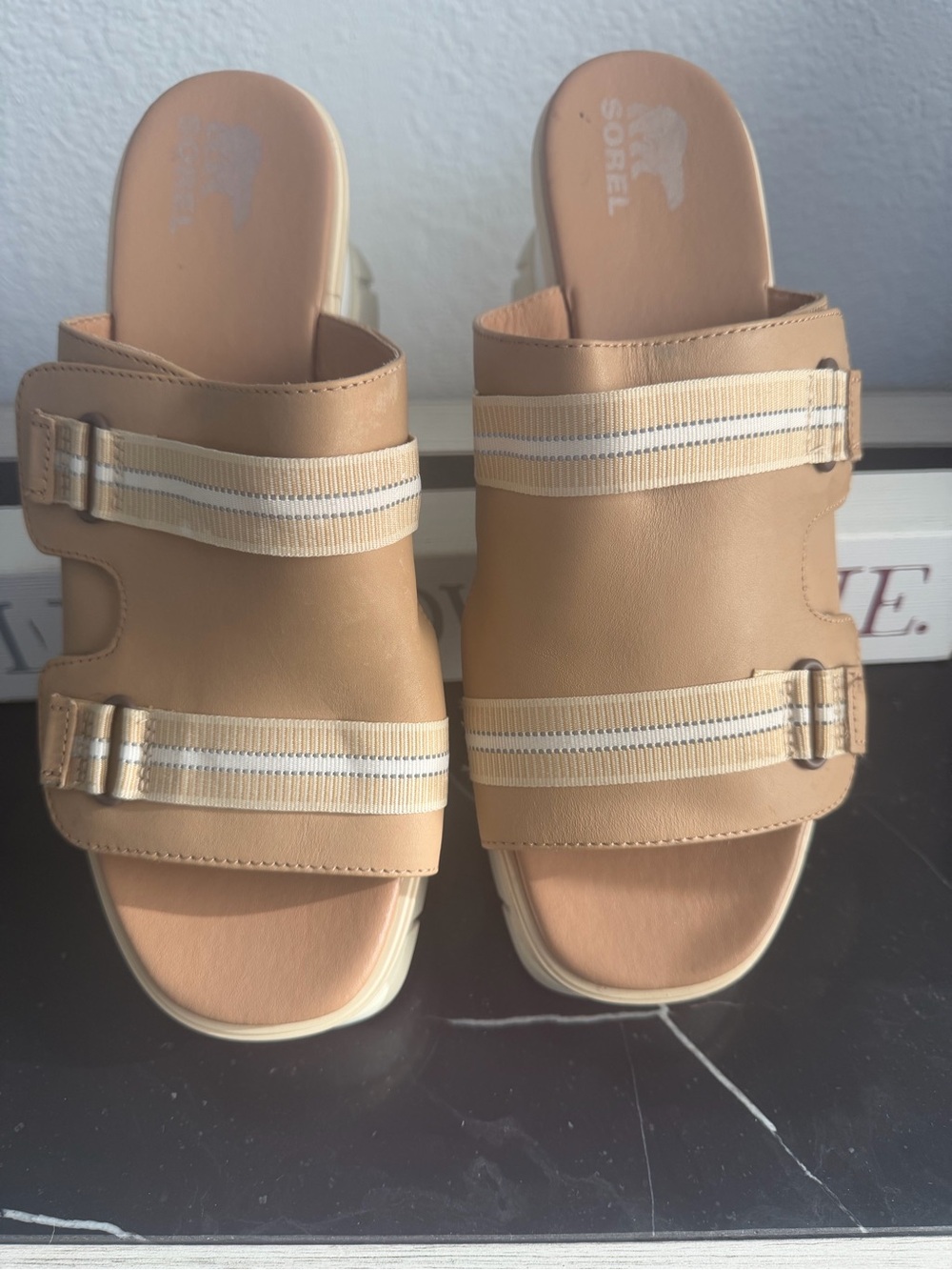 Sorel Joanie III Wedge Slide Sandal Beige Leather size 11